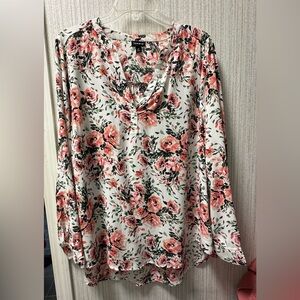 Torrid brand new never worn size 0 floral dress shirt